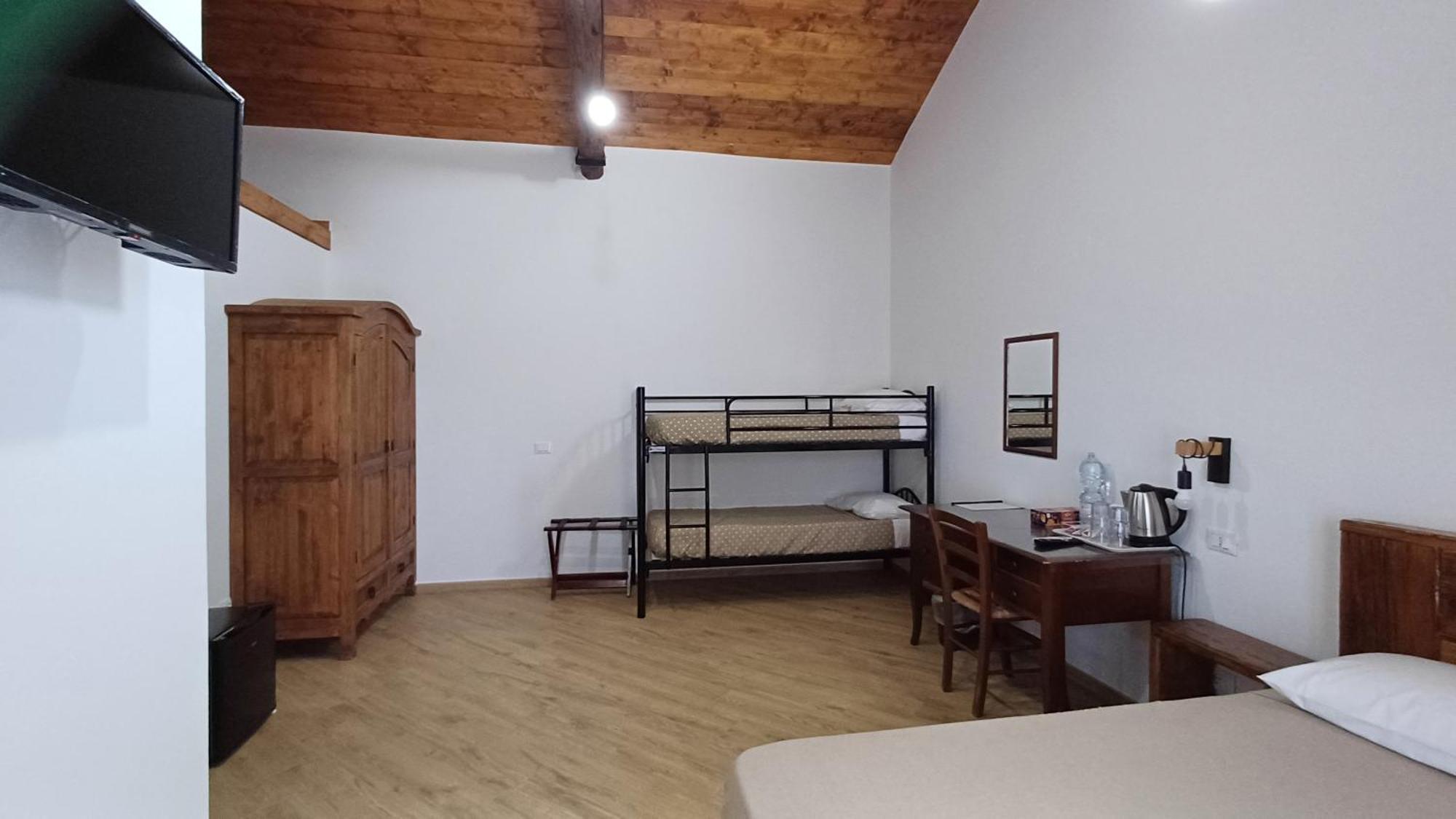 Agro 1798 Country Guest House テッラチーナ エクステリア 写真